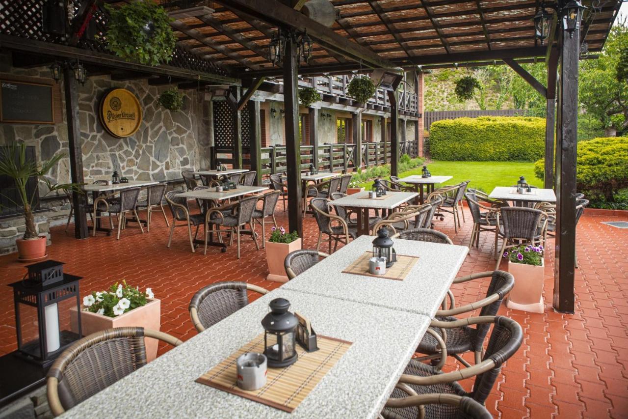 依格考酒店 Rožnov pod Radhoštěm 外观 照片