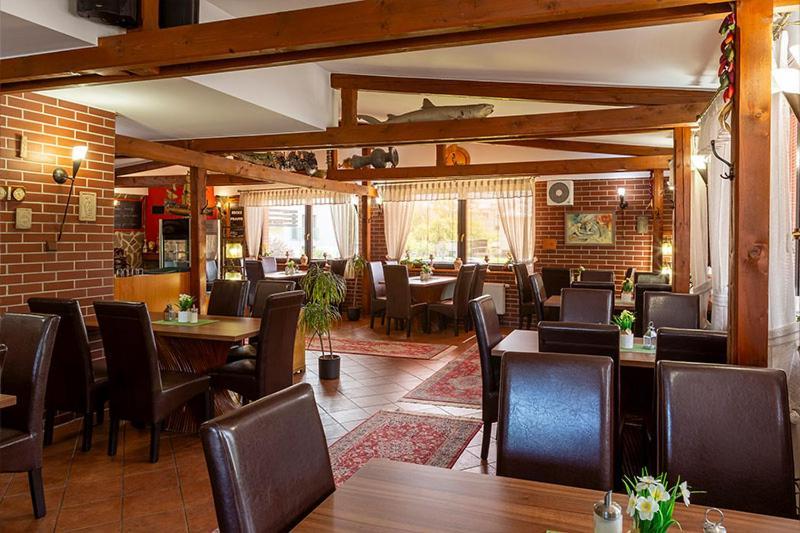 依格考酒店 Rožnov pod Radhoštěm 外观 照片